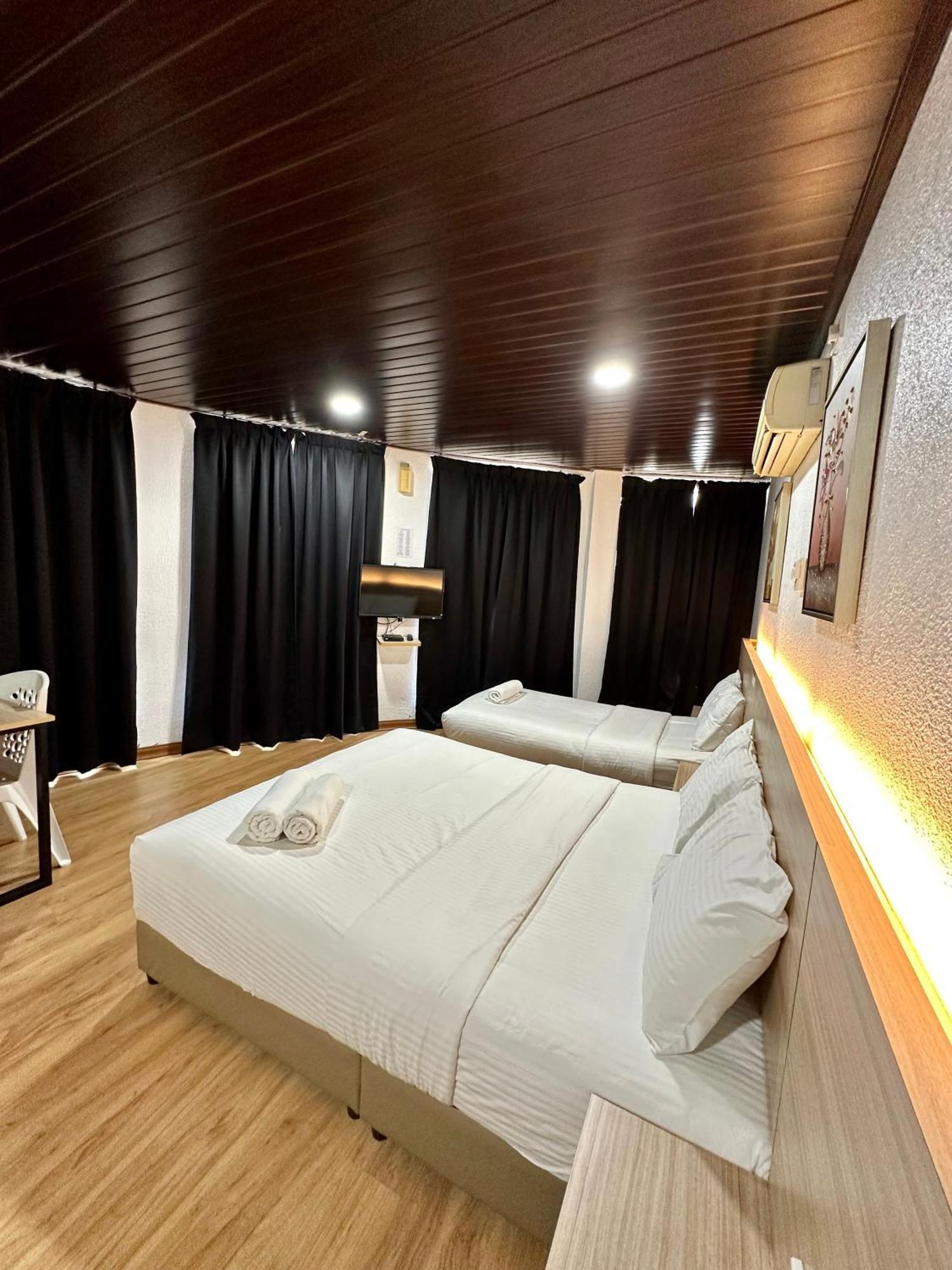 Kangar Hotel Sdn Bhd Ngoại thất bức ảnh