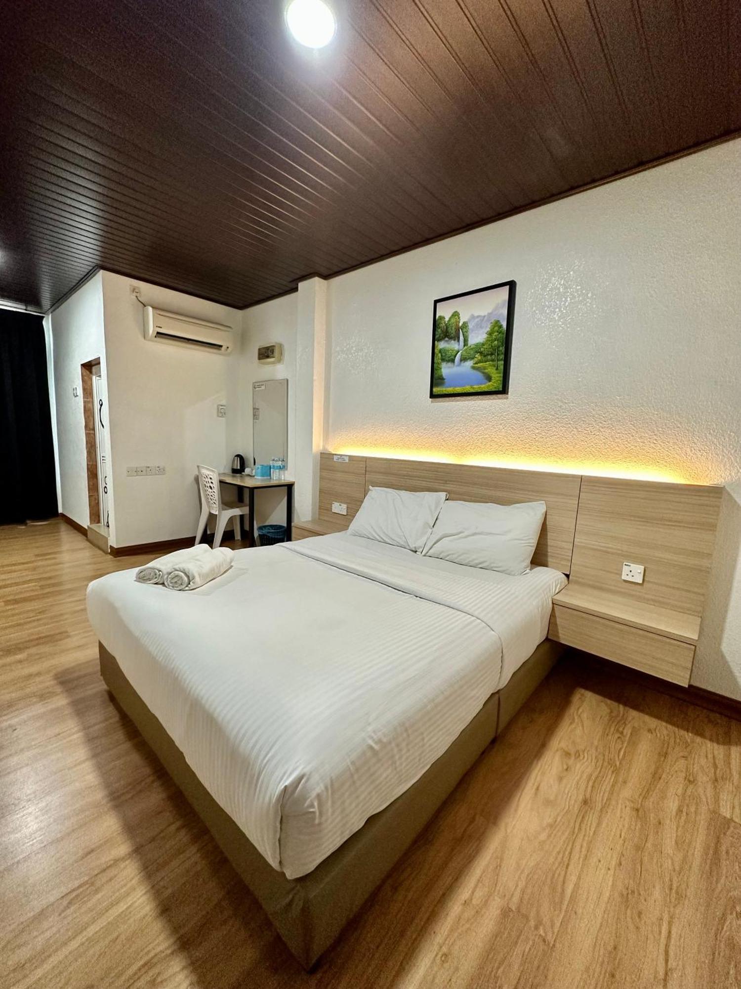 Kangar Hotel Sdn Bhd Ngoại thất bức ảnh