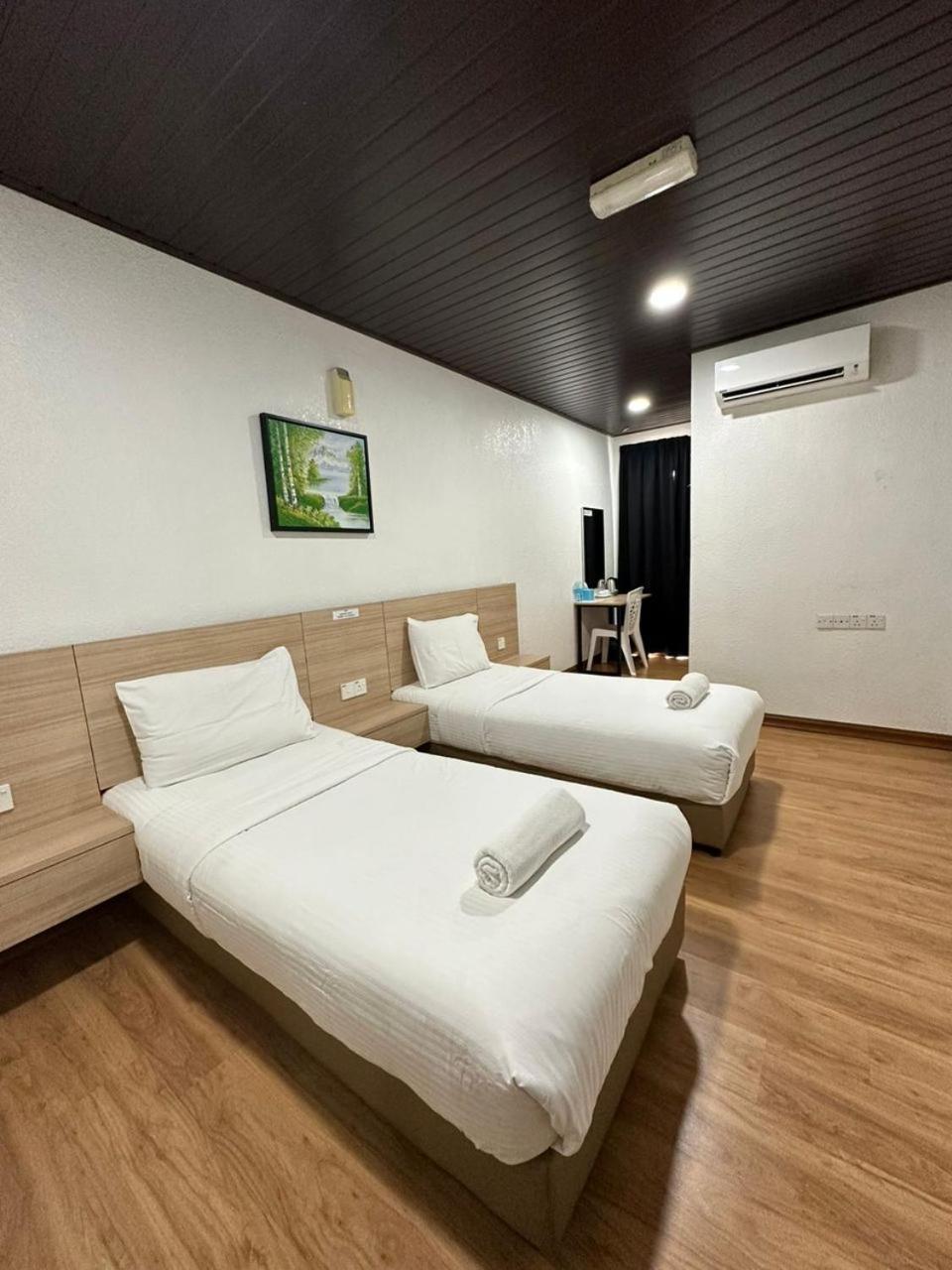 Kangar Hotel Sdn Bhd Ngoại thất bức ảnh