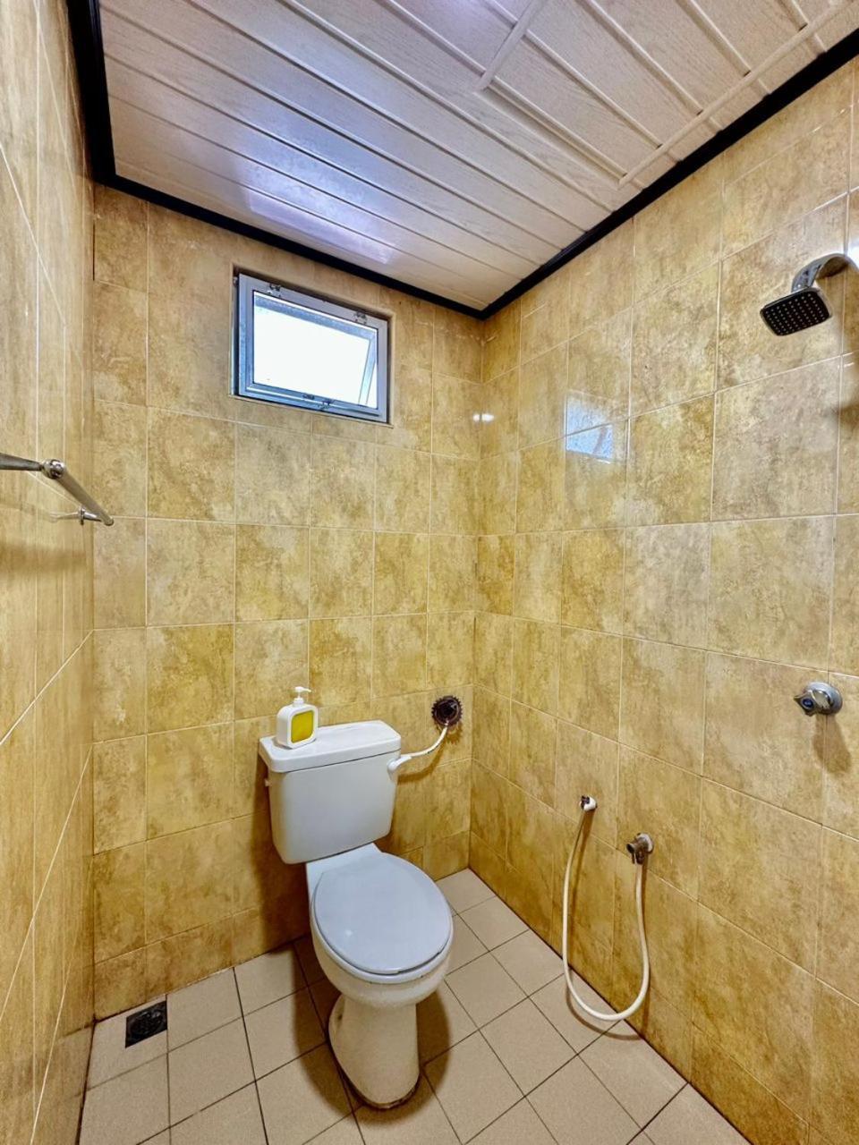Kangar Hotel Sdn Bhd Ngoại thất bức ảnh